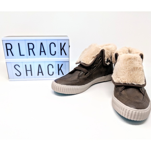 blowfish sneaker boots